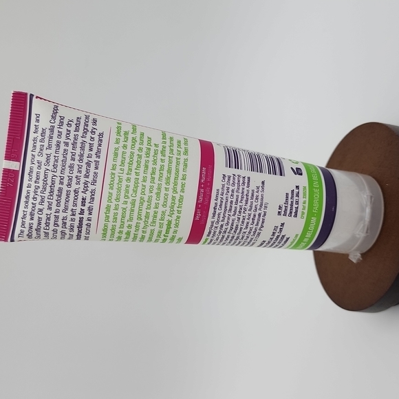 Human+Kind Elderflower Hand Scrub - Picture 2 of 6